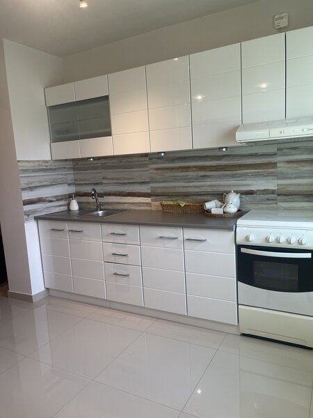 Ghencea, capat 41, bloc 1985, stradal