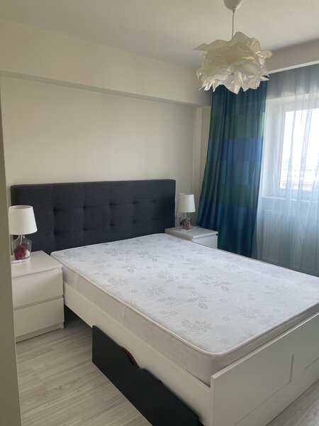 Ghencea, capat 41, bloc 1985, stradal