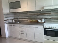 Ghencea, capat 41, bloc 1985, stradal